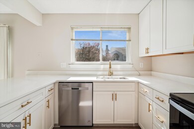 11725 Summerchase Cir unit 1725B, Reston, VA 20194 - photo 7