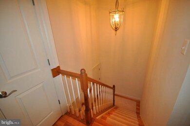 5986 Meadow Brook Dr, Burke, VA 22015 - photo 2