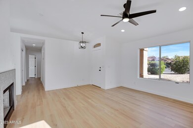 810 S Tobin Cir-7