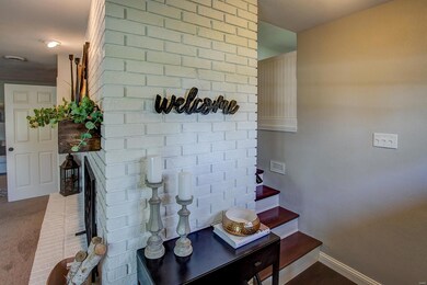 11 Santa Anita Dr, Maryville, IL 62062 - photo 4