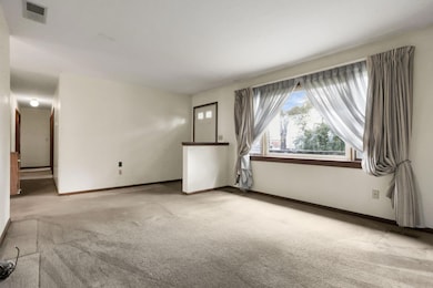 6004 Radekin Rd, Columbus, OH 43232 - photo 7