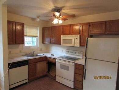 31 Hobart Ln, Rockland, MA 02370 - photo 2