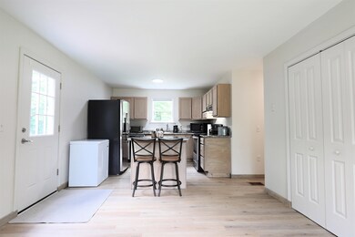 100 Fox Run Cir, Lyndonville, VT 05851 - photo 5