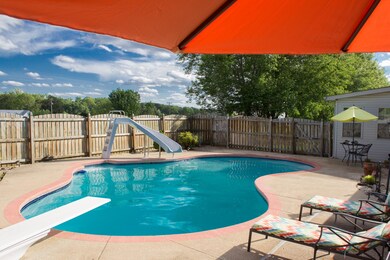 Beautiful Pool with patio