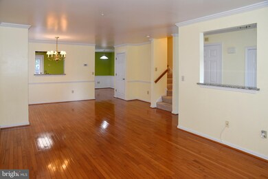 9354 Sombersby Ct, Laurel, MD 20723 - photo 4