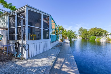 027-27939LobsterTailTrail-LittleTorchKey