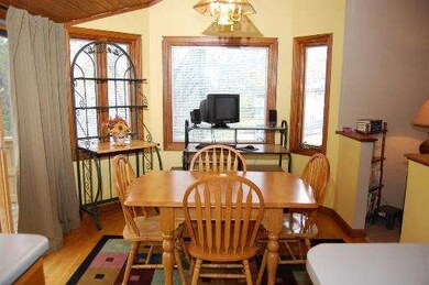 234 Sunset Dr, Carpentersville, IL 60110 - photo 3