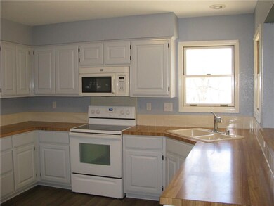 7 Sandwick Dr, Bella Vista, AR 72715 - photo 2