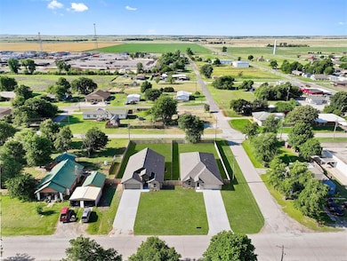 202 E Main St, Calumet, OK 73014 - photo 5