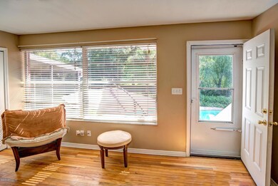 1435 Murray Dr, Jacksonville, FL 32205 - photo 6