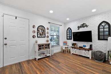 966 39th Ct, West Palm Beach, FL 33407 - photo 2