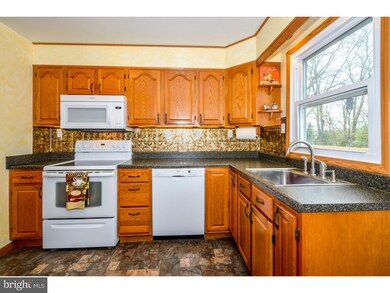 15 Colonial Dr, Perkiomenville, PA 18074 - photo 7