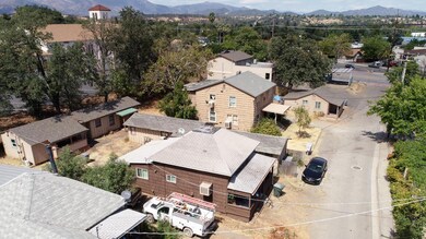 1925 Eureka Way, Redding, CA 96001 - photo 4