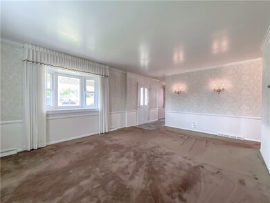 PLENTY OF ROOM FOR ENTERTAINIING!