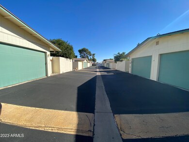 10521 W Wheatridge Dr, Sun City, AZ 85373 - photo 4