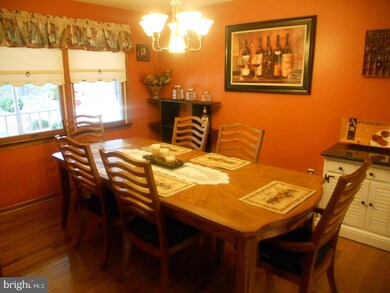 10640 Tippett Rd, Clinton, MD 20735 - photo 4