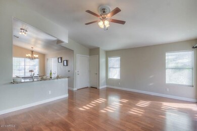 Living Room (3)-SMALL