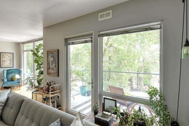 15 S Broom St unit 303, Madison, WI 53703 - photo 5