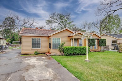 518 Robmore St, Houston, TX 77076 - photo 2