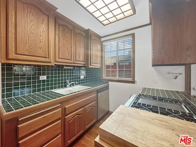 5962 W 85th Place, Los Angeles, CA 90045 - photo 5