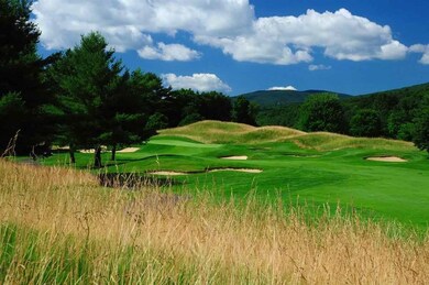 713/715 Qtr IV Adams House, Ludlow, VT 05149 - photo 2