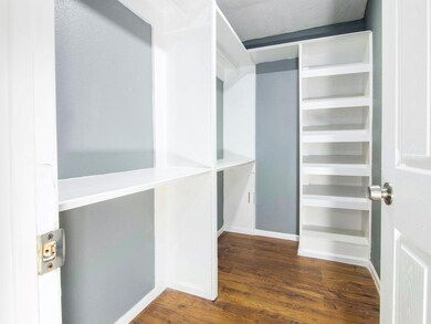 721 Doverside St unit 4, Houston, TX 77022 - photo 4