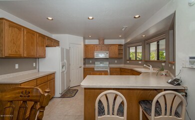 006_Kitchen