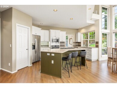 22461 Mckenzie Ct, West Linn, OR 97068 - photo 7