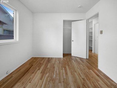 4736 SE 99th Ave, Portland, OR 97266 - photo 5