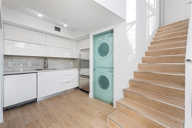 221 Jefferson Ave unit 2, Miami Beach, FL 33139 - photo 6