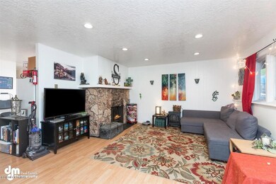 12-Living Room MS_8352