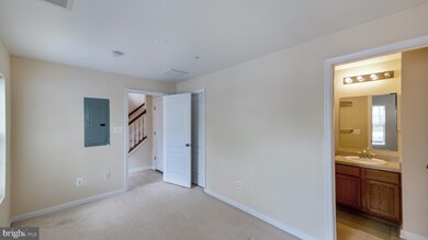 23228 Scholl Manor Way, Clarksburg, MD 20871 - photo 4