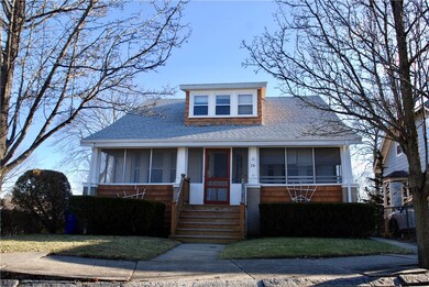 26 Marbury Ave, Pawtucket, RI 02860 - photo 2