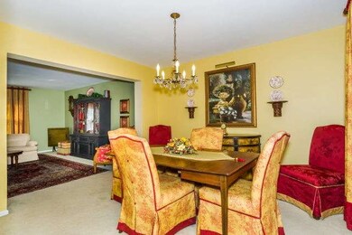 1519 Huntleigh Dr, Wheaton, IL 60189 - photo 5