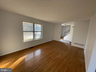 9120 Waltham Woods Rd, Parkville, MD 21234 - photo 5