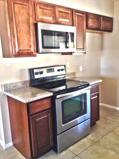 Kitchen 4 alt