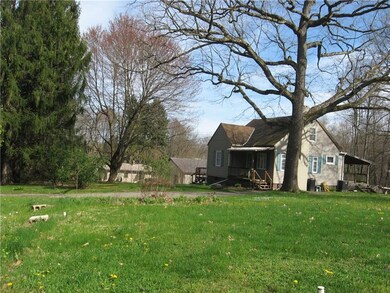 SPACIOUS YARD