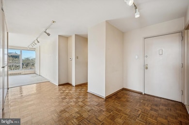 The Philadelphian unit 4C44, Philadelphia, PA 19130 - photo 3