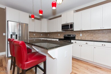 8702 Shore Pointe Ct SW, Byron Center, MI 49315 - photo 7