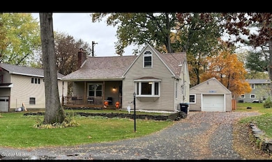 24 Valleyview Ave, Schenectady, NY 12306 - photo 2