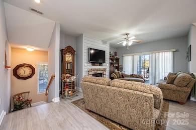 1364 21st Ave NE unit 1364, Hickory, NC 28601 - photo 5