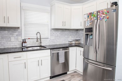 587 Main St, Cromwell, CT 06416 - photo 5