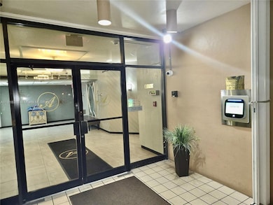 Park Place unit 612, Pembroke Pines, FL 33026 - photo 2