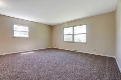 669 Kellner Living Room 1