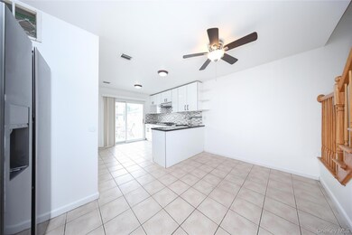 139 Kiswick St, Staten Island, NY 10306 - photo 7