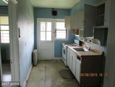 5402 Clover Rd, Baltimore, MD 21215 - photo 6