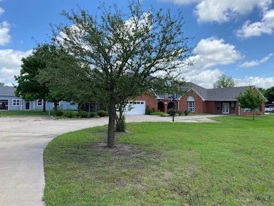 2412 Chickering Rd, Cleburne, TX 76031 - photo 5