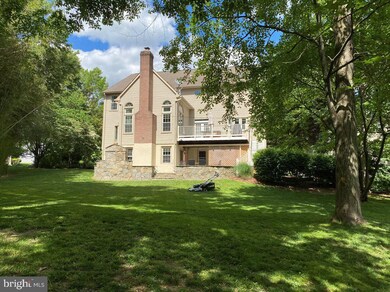 8517 Silverview Dr, Lorton, VA 22079 - photo 7