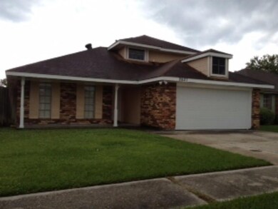 2621 Highland Meadows Dr, Marrero, LA 70072 - photo 2