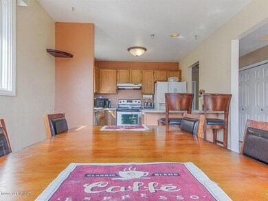 004_Dining Room